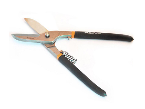 There is a steel metal mesh shears.
